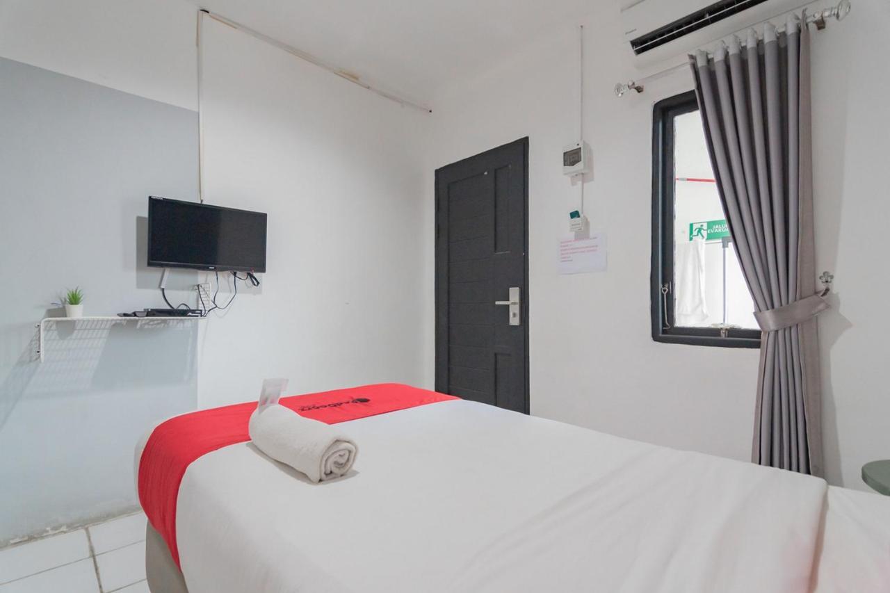 Reddoorz At Sani Guest House Balikpapan Exteriér fotografie